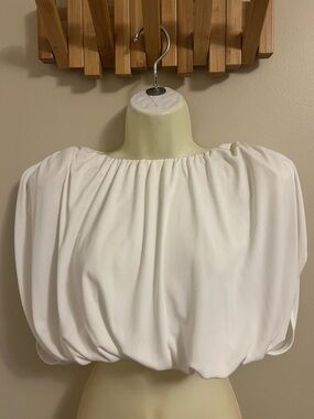Zara Crop top Médium White With Under Shirt